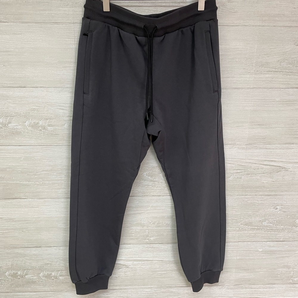 ❗️NWT❗️| Fabletics | courtside joggers. Size M.